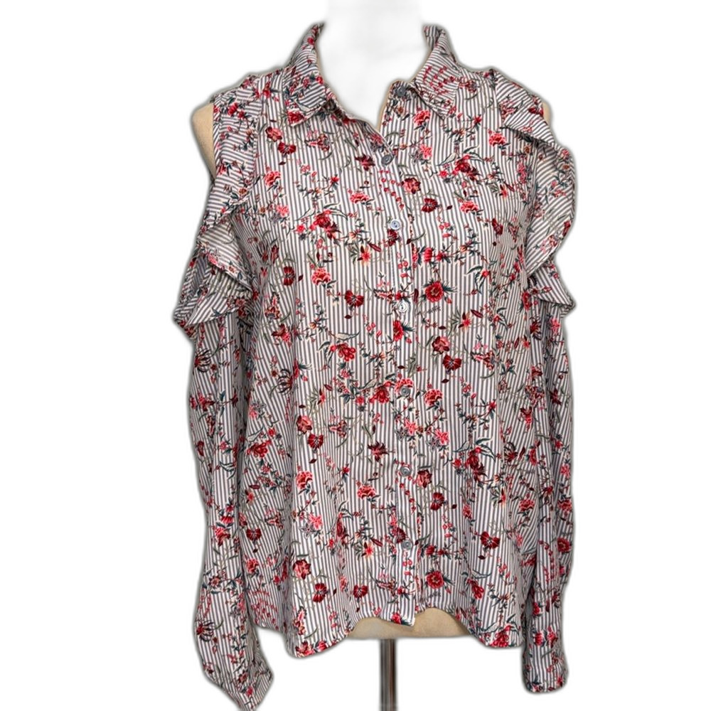 Aina be peek a boo shoulder floral blouse Size M